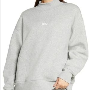ALO Yoga Graphic REFRESH oversized sweatshirt, size Medium